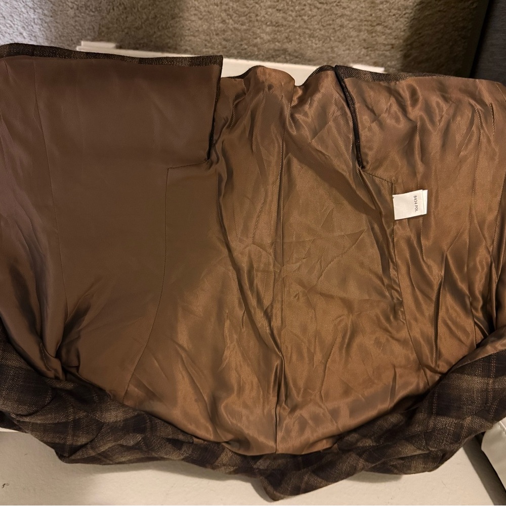 BCBGMaxAzria Tan and Brown Blazer - Picture 11 of 11